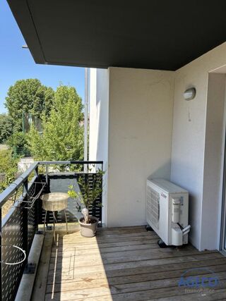  Appartement à louer 3 pièces 60 m²