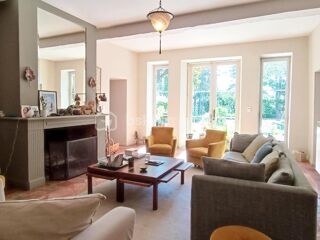  Propriété/château à vendre 15 + pièces 784 m²
