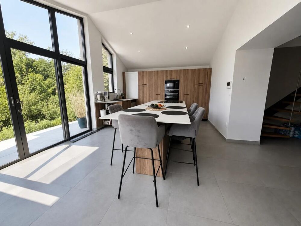Maison de caractère en pierre - 190 m² - 5 chambres - Jardin