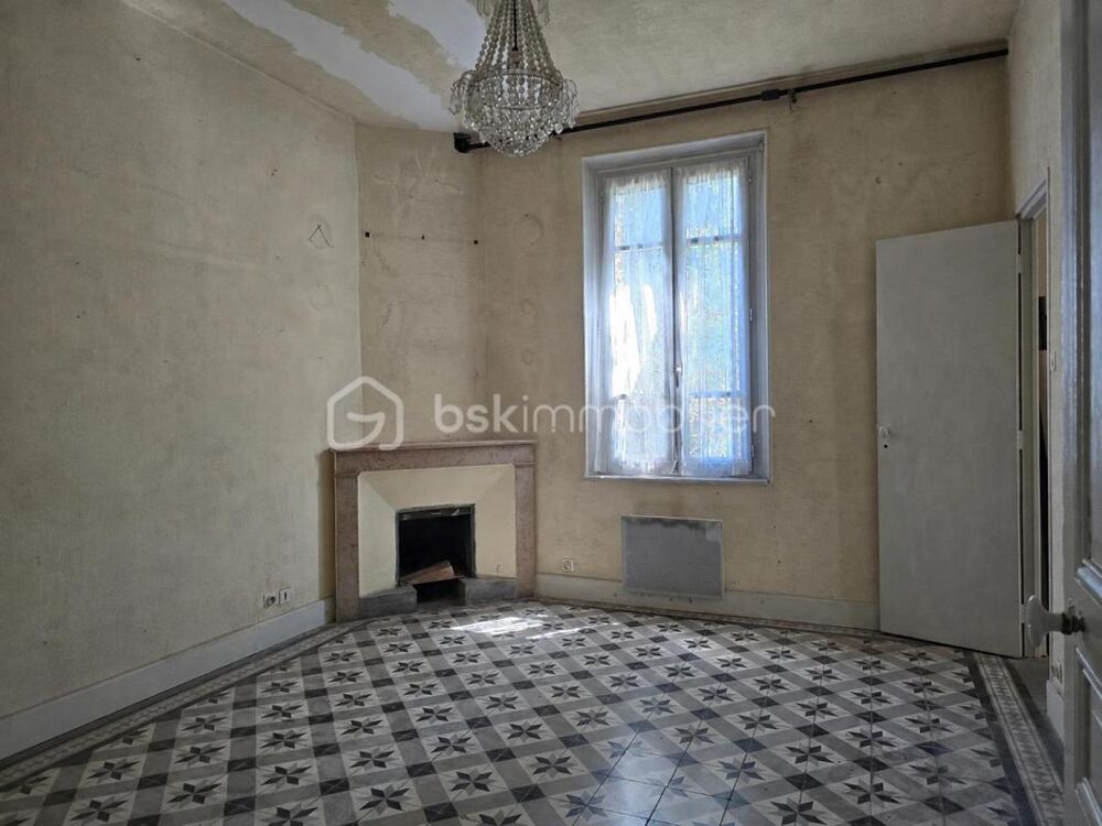 Vente Maison Authentique Maison 175 m2 de caractère avec grand terrain de 2 377 m² au Teil Le teil