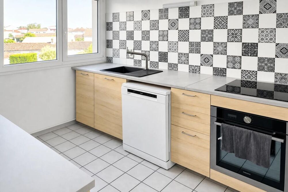 Vente Appartement Immeuble 14 appartements avec balcons Cognac Cognac