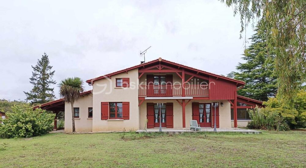 Vente Villa Très Belle Villa type '' Basque '' de plain-pied de 160 m2 érigée sur un Parc de 7 069 m² à Marmande 47200 Marmande