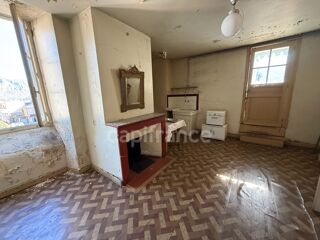  Immeuble à vendre 15 + pièces 374 m²