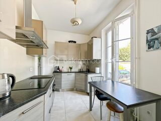  Maison à vendre 8 pièces 233 m²