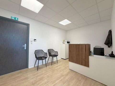 67120 MOLSHEIM - LOCAL D'ACTIVITE  94 M&sup2;  avec stationnement 1136 67120 Molsheim
