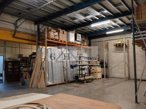   A LOUER UN ENTREPOT DE 1 000 M2 AVEC (8M HSP) A VILLEBON-SUR-YVETTE 
