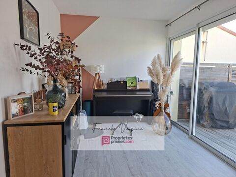   A VENDRE � Vendrennes, Maison de 116 m2 env avec 3 chambres et 1 bureau sur parcelle de 778 m2 env Maison - 6 pi�ce(s) - 116 m�