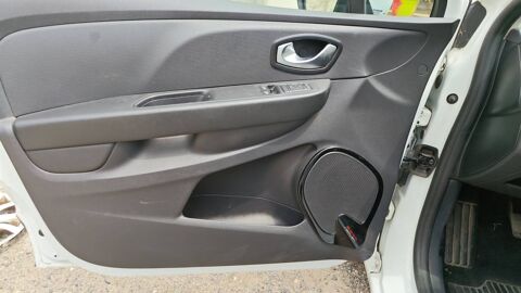 Clio Societe IV 1.5 dCi 75 Business 2017 occasion 20600 Bastia