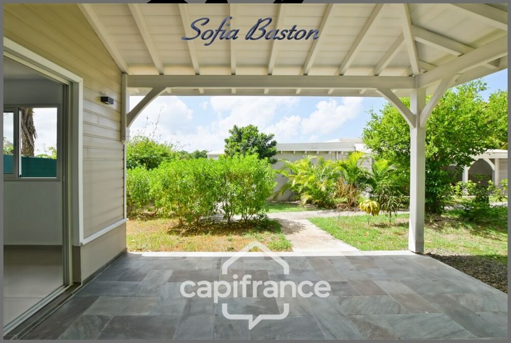 Maison T2 de plain-pied avec jardin privatif de 143 m², piscine et proche plage à vendre LE DIAMANT (972) Martinique
