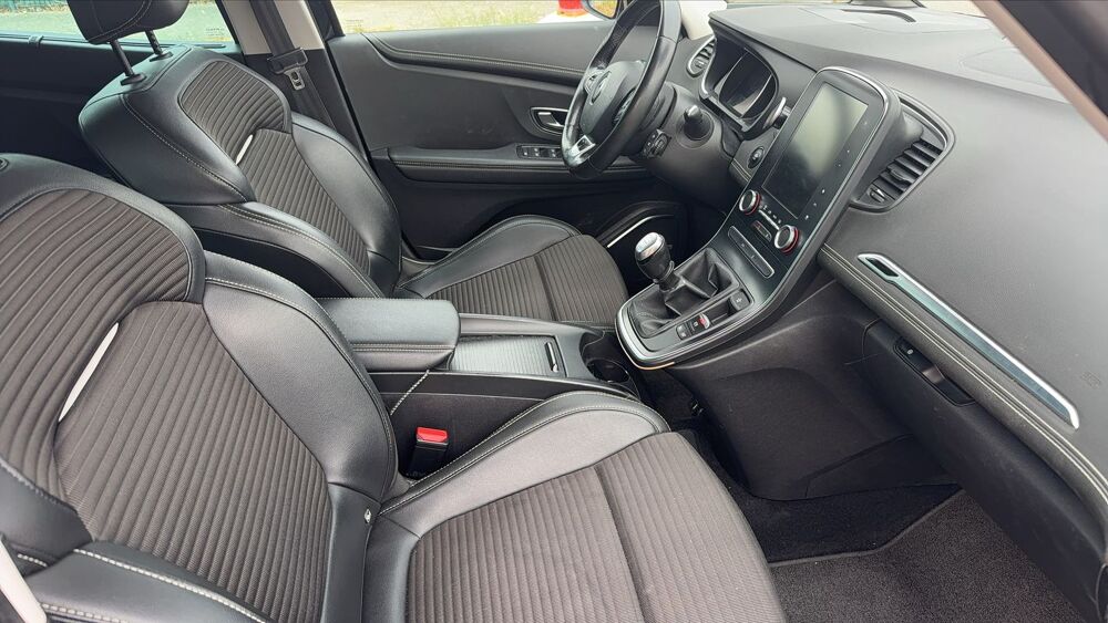 Grand scenic IV IV 1.7 Blue dCi 120 Intens 2020 occasion 09100 La Tour Du Crieu