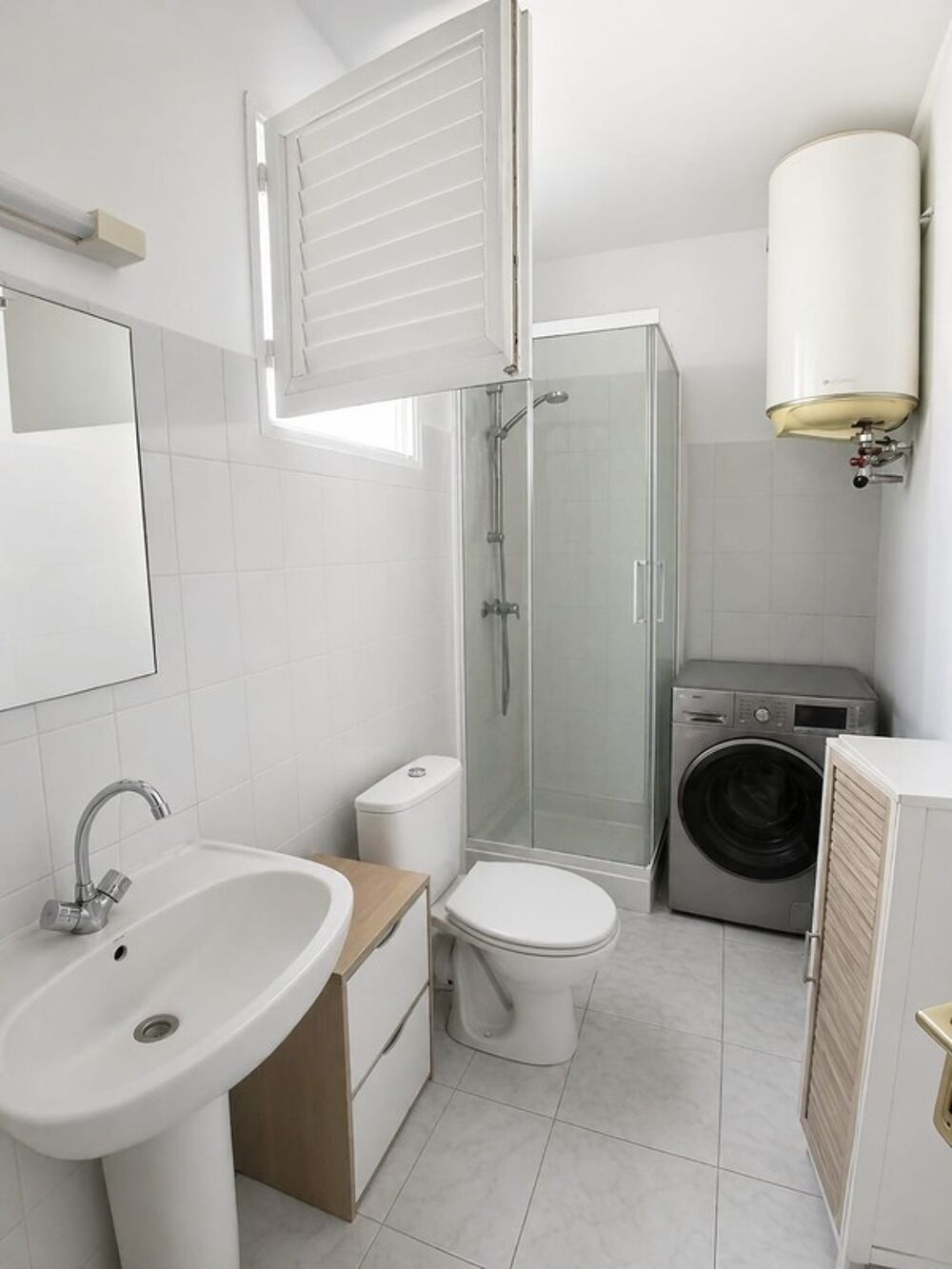 A VENDRE T2 RARE AVEC GRANDE TERRASSE VUE MER SCHOELCHER (972)