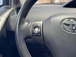 Yaris 5 portes 1.4 D4-D 90 cv 2010 occasion 85190 Venansault