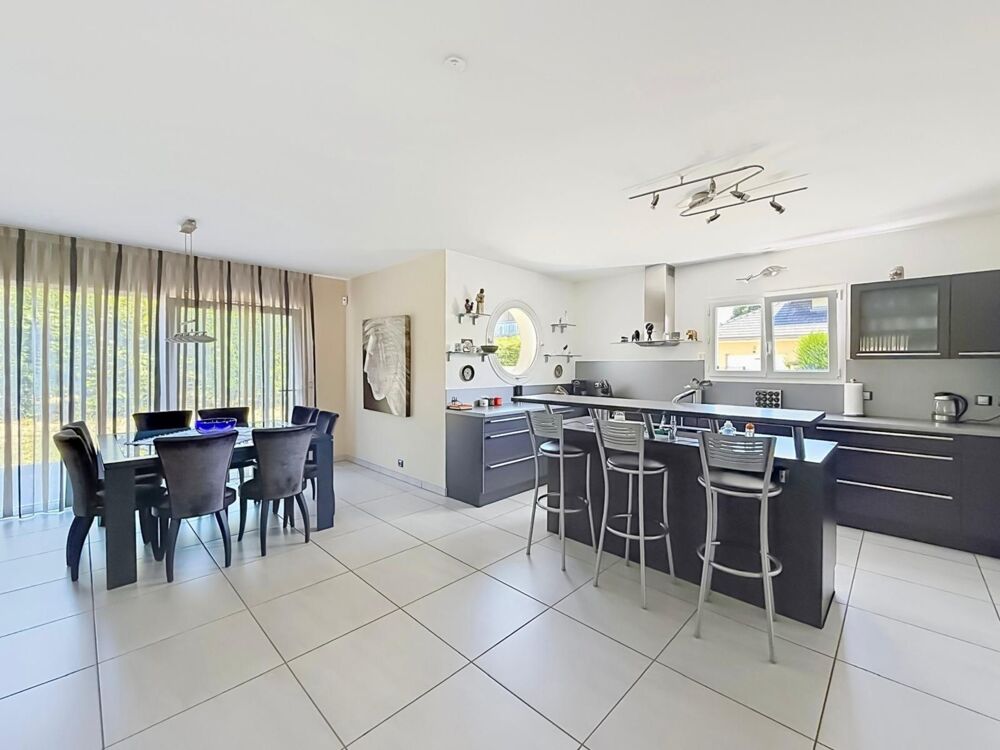 Belle villa familiale 200m2 4 chambres à CHENS SUR LEMAN (74)