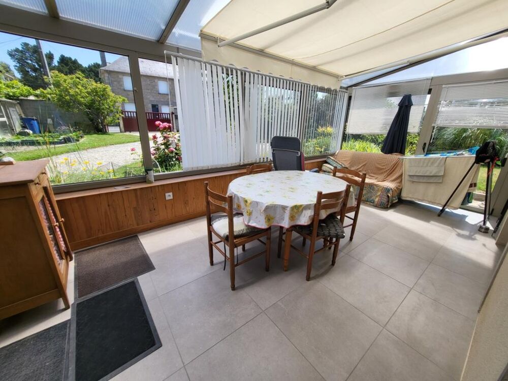 Vente Maison Maison de 101.52 m² plus une véranda de 14.50m² sur jardin clos de 552 m², 4 chambres. plages et commerces à pied Dinard
