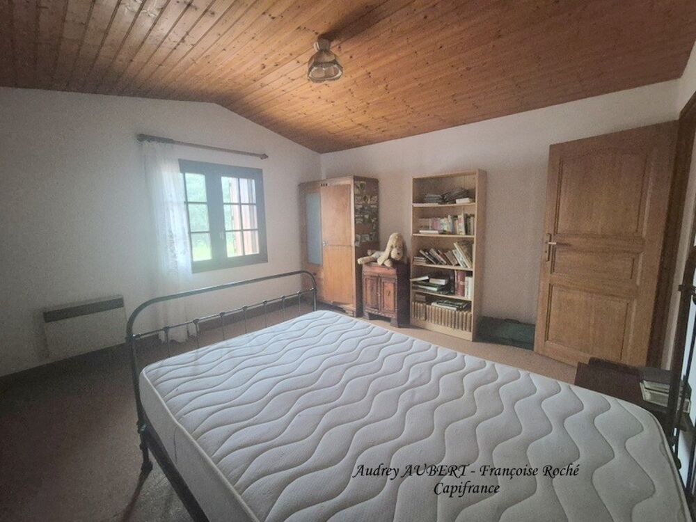 Maison à vendre 6 pièces LUSSANT (17)