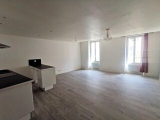  Appartement à louer 3 pièces 67 m²