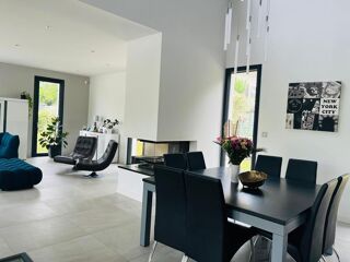  Villa à vendre 6 pièces 210 m²
