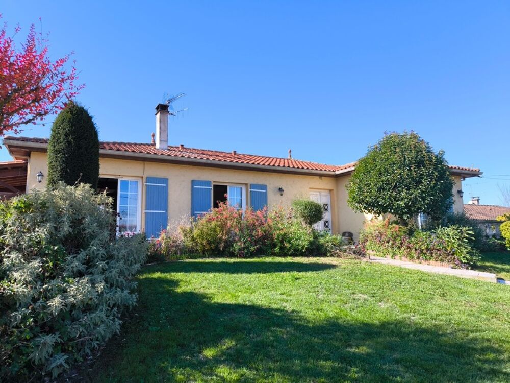 Maison à vendre 10 pièces avec Piscine NERCILLAC (16)