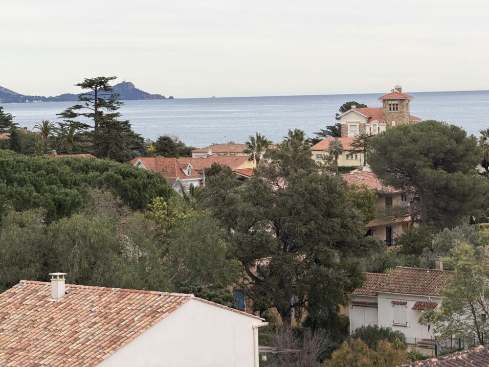 Vente Appartement Saint-Aygulf - 2 Pièces - Terrasse - Vue Mer - Garage Frejus