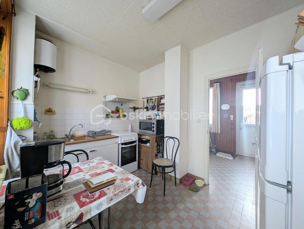 Maison de ville 168 m²  5 chambres  Possibilité 2 logements  Grand potentiel  Château-Renard