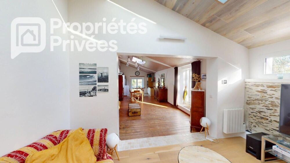 Maison Poiroux.Vente à termes libre d'occupation. 6 pièce(s) 115 m2
