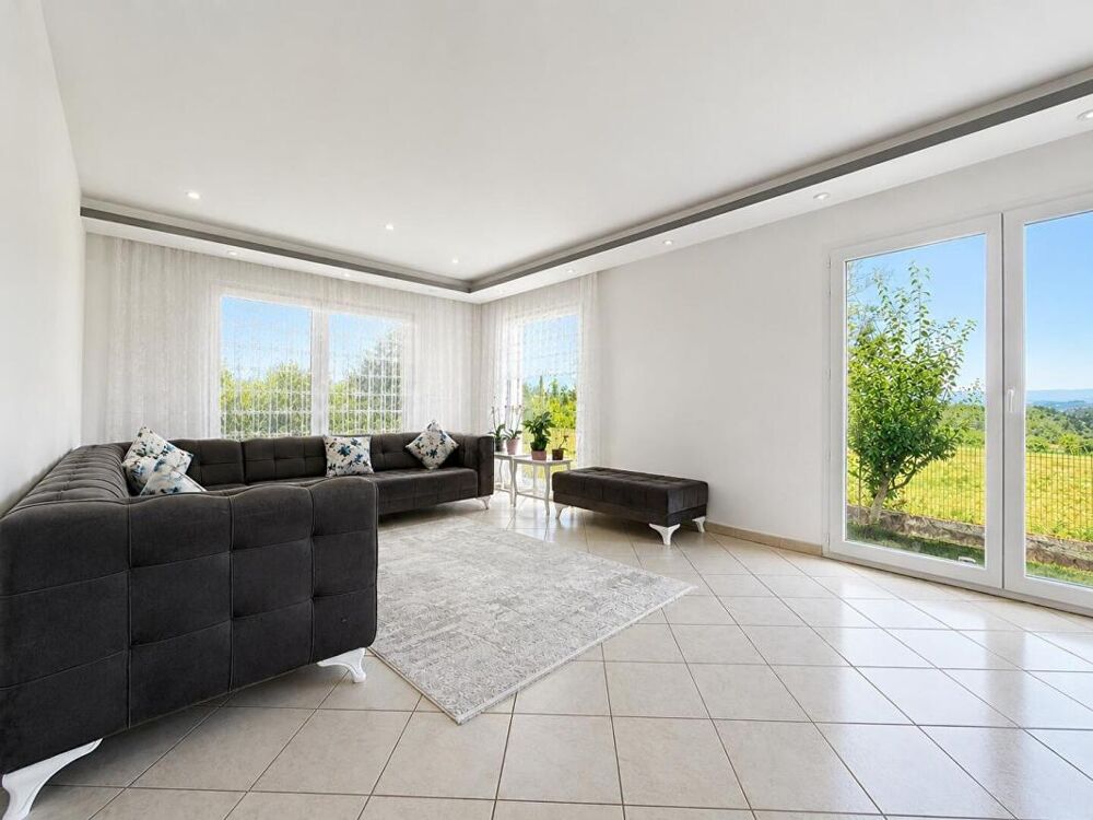 EXCLUSIVITÉ ALLINGES MAISON INDIVIDUELLE T6 150 m² sous-sol complet (74200)