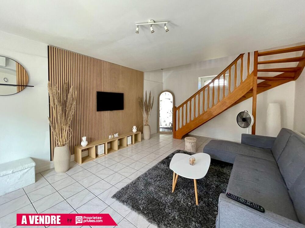 Maison en pierre en campagne