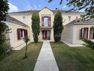  Propriété/château à vendre 7 pièces 227 m²