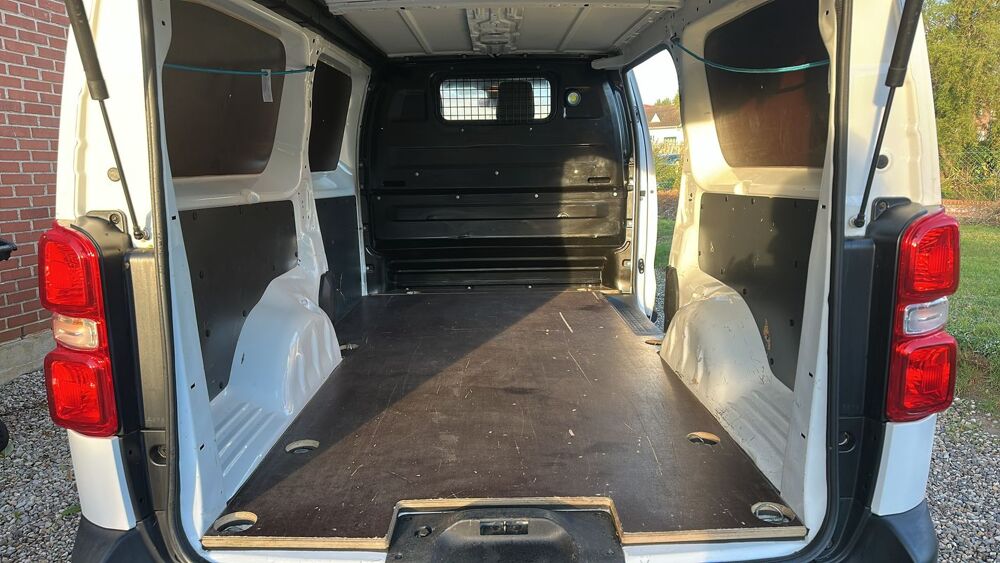 Expert VU III 2.0 BlueHDi 150 Asphalt 2022 occasion 62260 Auchel
