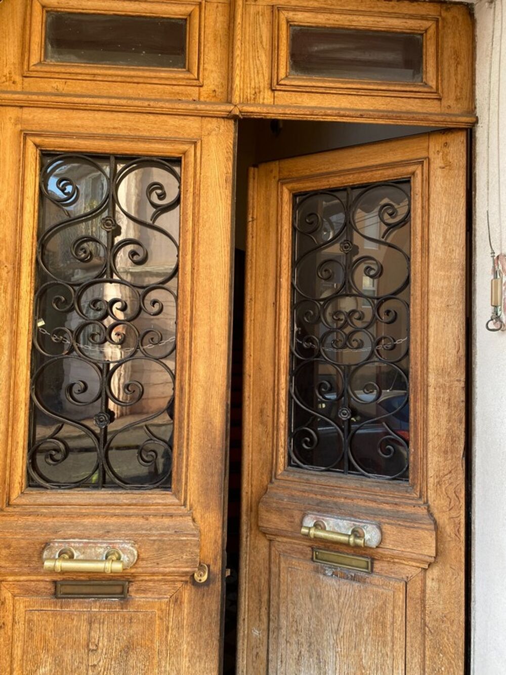 Vente Immeuble GRASSE immeuble de rapport bon tat gnral 6 appartements ,local commercial,1 garage ,1 lot de caves Grasse