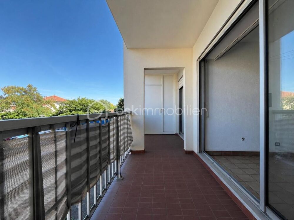 Vente Appartement Appartement T2 de 45,16 m² avec terrasse et parking – Quartier des Marronniers Nimes