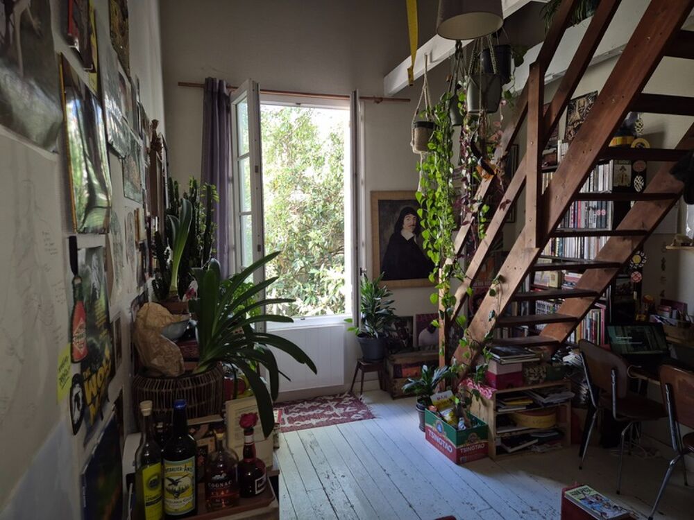 Appartement T2 en résidence sécurisée, face Hôtel de Ville, proche tous commerces et transport