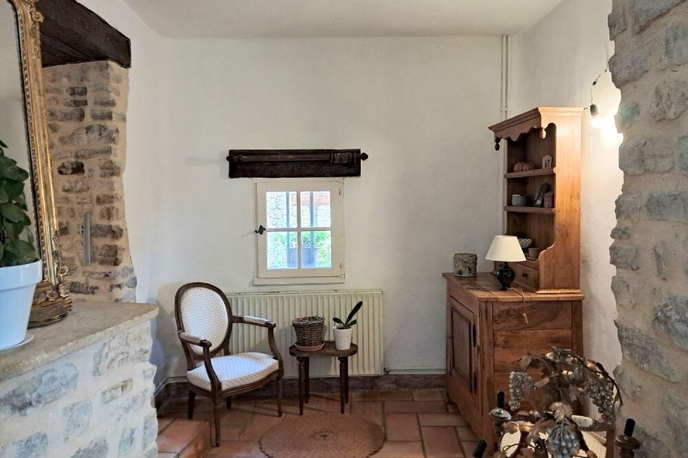 Vente Propri�t�/Ch�teau 26230 ROUSSAS - Propriete � vendre 6 pi�ces - Atelier - Enclos � chevaux - CALME - VUE DEGAGEE Grignan