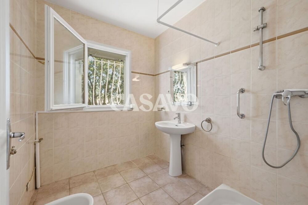 à vendre  Propriété/château Saint-Cannat (13760)