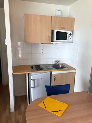  Appartement à louer 1 pièce 33 m²