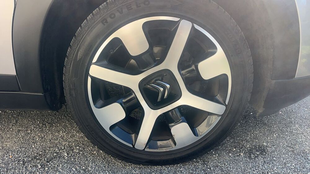 C4 cactus 1.2 PureTech 110 Shine 2019 occasion 17240 Saint Fort Sur Gironde