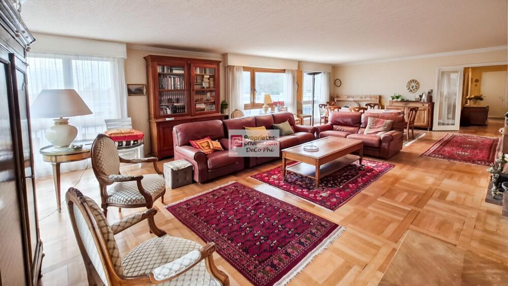 Vente Appartement Appartement  4 chambres  2 balcons 152 m2  calme  5 pièces  Viroflay Viroflay