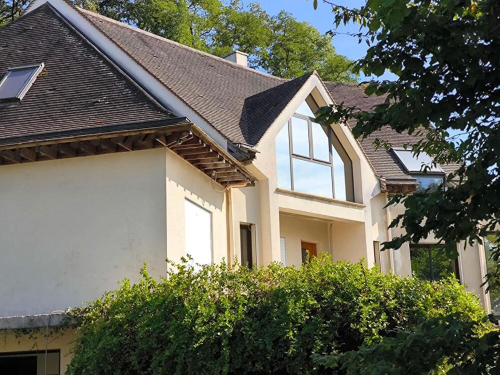 Vente Propriété/Château Maison d'architecte 244m2 sous-sol total / 4000m2 de terrain Monceaux