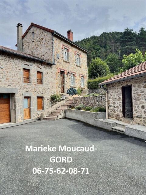   Beauzac 43590 Belle maison de caract�re en pierre 3 chambres plusieurs d�pendances sur 600m� de terrain Maison - 5 pi�ce(s) - 81 m�