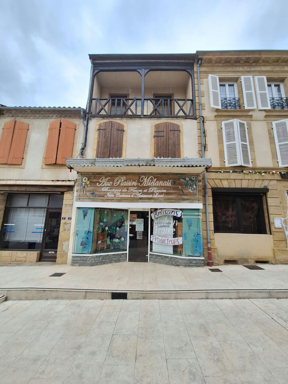 Vente Immeuble ? URGENT  IMMEUBLE À VENDRE AU CŒUR DU CENTRE HISTORIQUE DE MIÉLAN !? 50 000 €  PRIX FERME ET NON NÉGOCIABLE ! Mielan