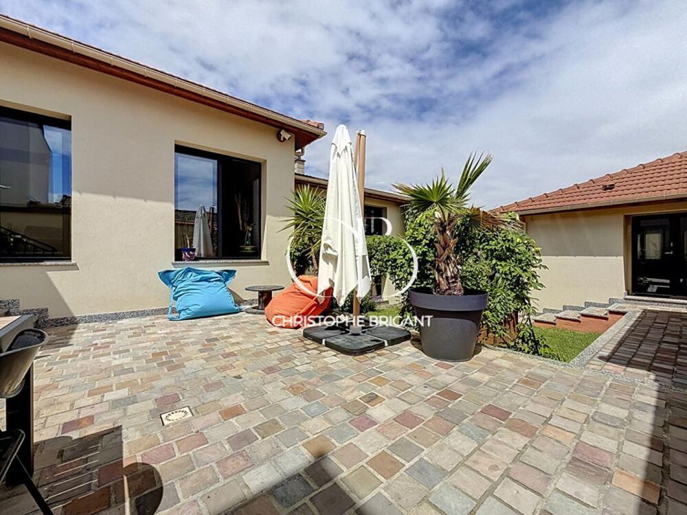 Vente Maison Maison d'exception, rénovée, sans vis-à-vis  de 6 pièces 128 m2 Villejuif