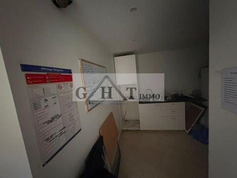   A VENDRE 70 M² DE BOUTIQUE A PARIS - ENPLACEMENT 1 