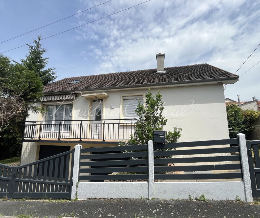 Vente Maison Maison rénovée à Sainte-Cécile, 4 chambres, sous-sol complet, jardin Le havre