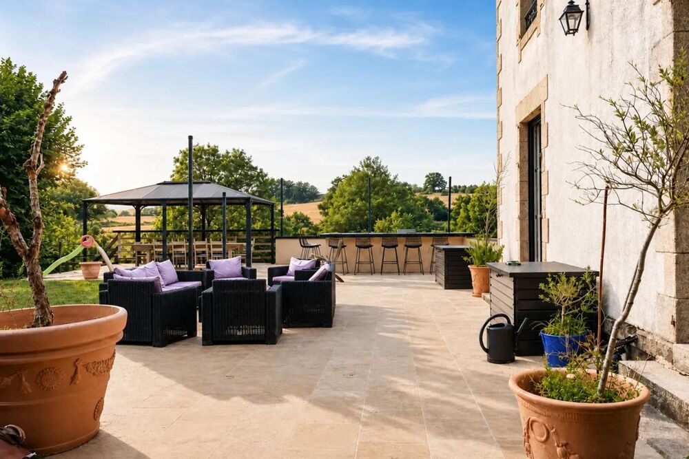Maison de 7 pièces de 222 m² à Flavignac