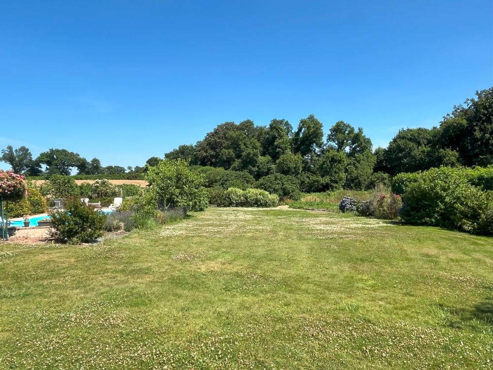 Vente Maison Maison Kerien 6 pièce(s) 120 m2 Kerien