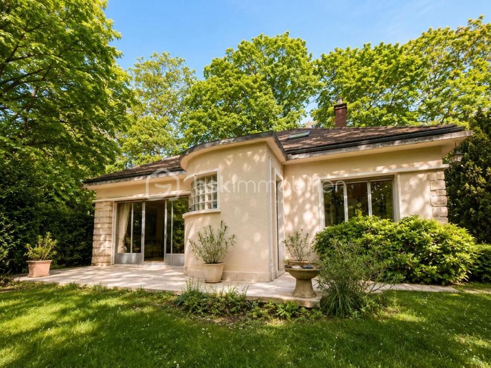à vendre  Propriété/château Rueil-Malmaison (92500)