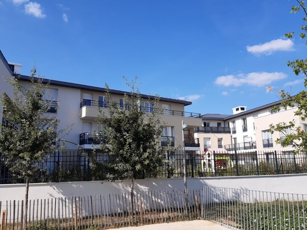 Location Appartement Appartement T3 avec terrasse et parking privatif à Corbeil-Essonnes Corbeil essonnes