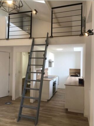  Appartement à louer 2 pièces 28 m²
