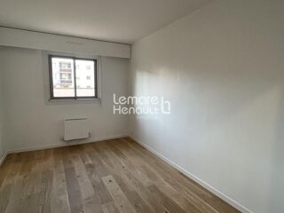  Appartement à louer 4 pièces 89 m²