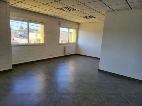   72470 CHAMPAGNÉ - BUREAUX 44 M² 